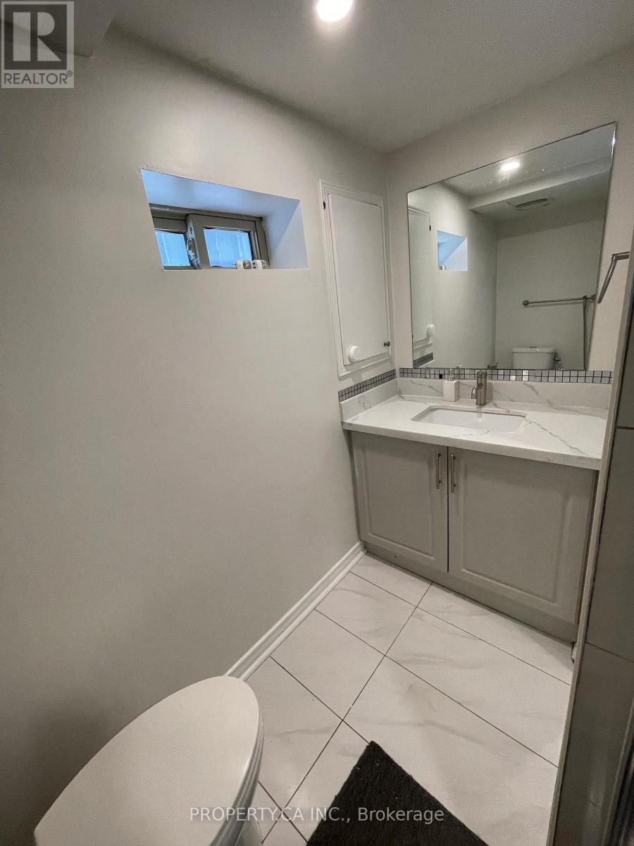 66 Ardgowan Crescent, Toronto, Ontario  M1V 1B3 - Photo 7 - E13098574