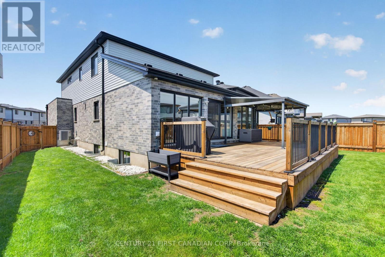1322 Red Pine Crossing, London North, Ontario  N6G 0W1 - Photo 40 - X13150558
