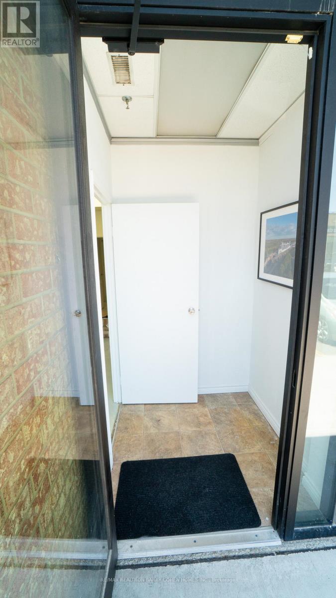 26 - 2700 Dufferin Street, Toronto, Ontario  M6B 4J3 - Photo 2 - W13151062