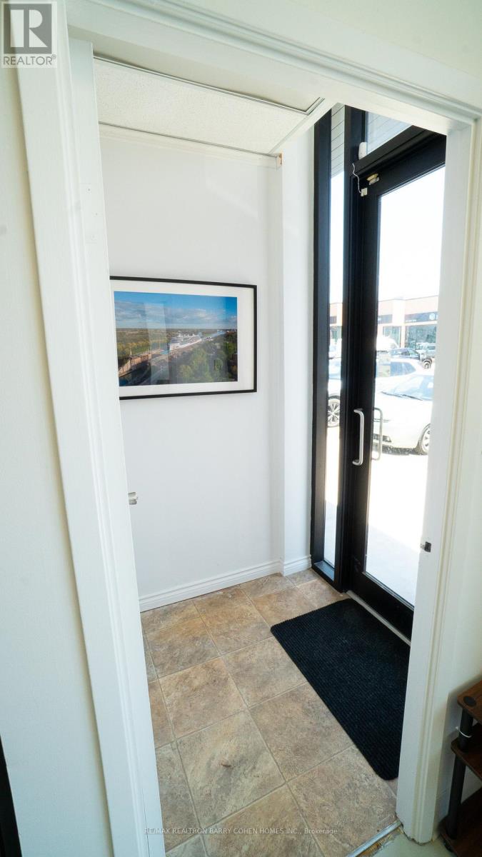26 - 2700 Dufferin Street, Toronto, Ontario  M6B 4J3 - Photo 3 - W13151062