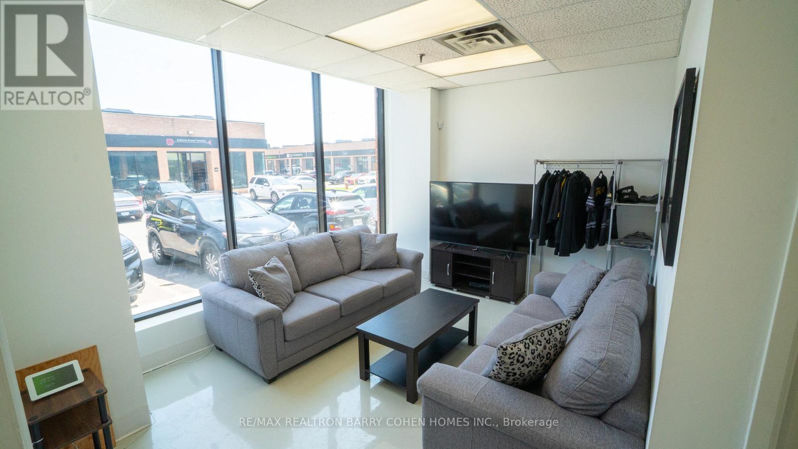 26 - 2700 Dufferin Street, Toronto, Ontario  M6B 4J3 - Photo 5 - W13151062