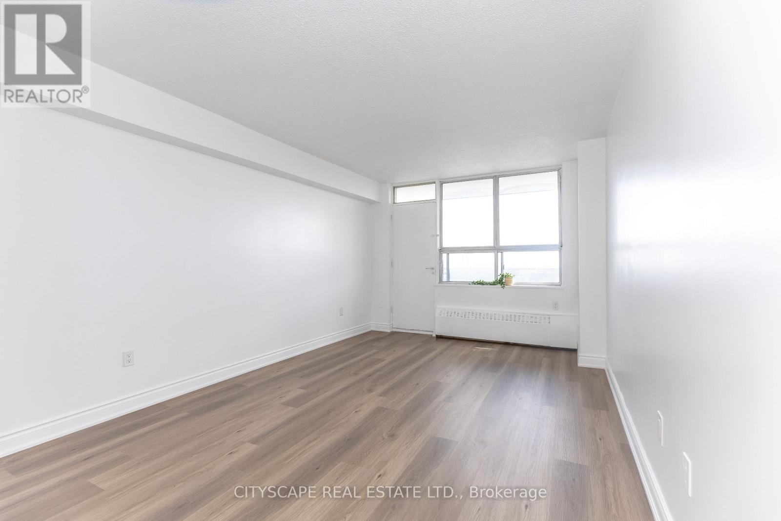 1005 - 940 Caledonia Road, Toronto, Ontario  M6B 3Y4 - Photo 10 - W13151100
