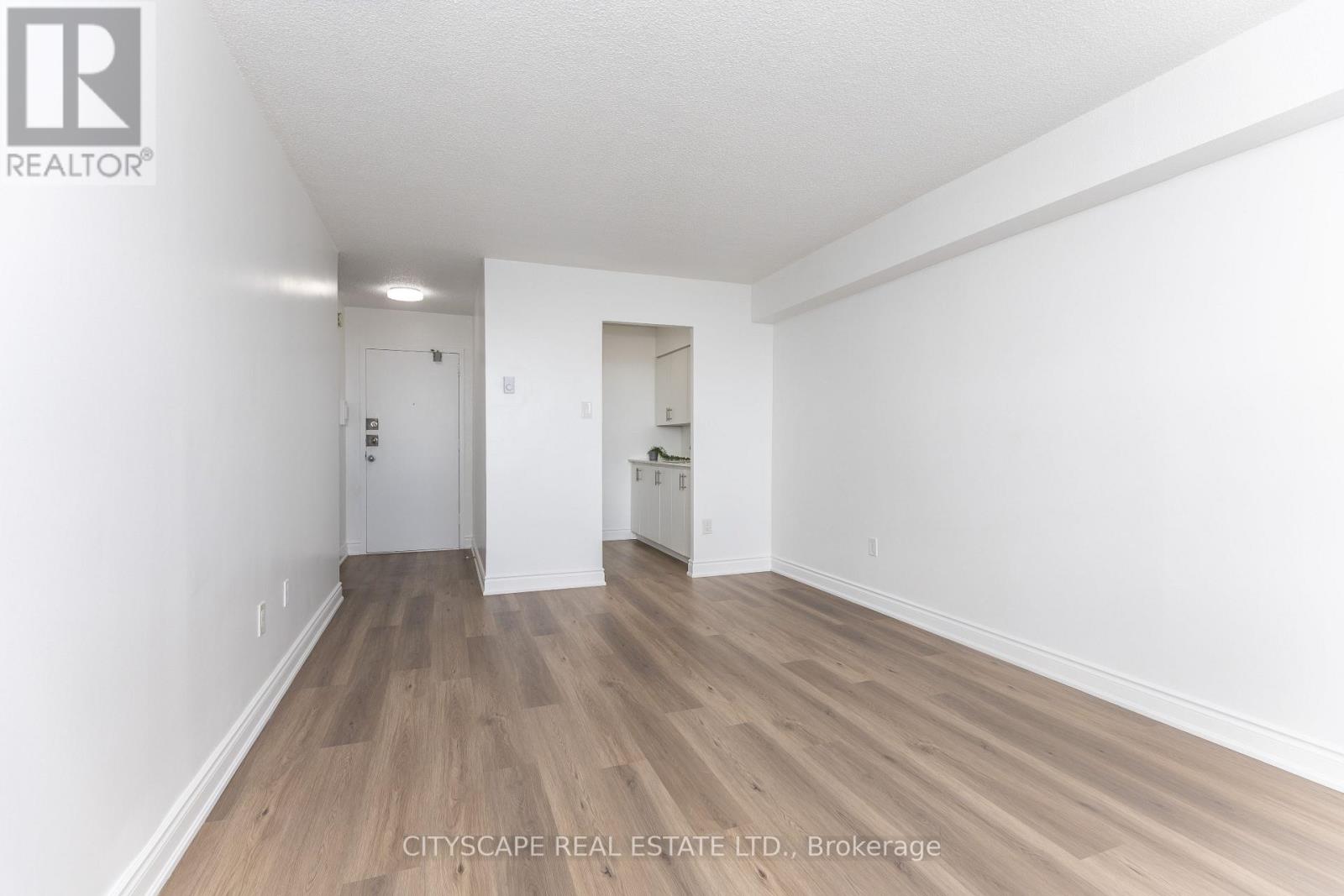 1005 - 940 Caledonia Road, Toronto, Ontario  M6B 3Y4 - Photo 11 - W13151100