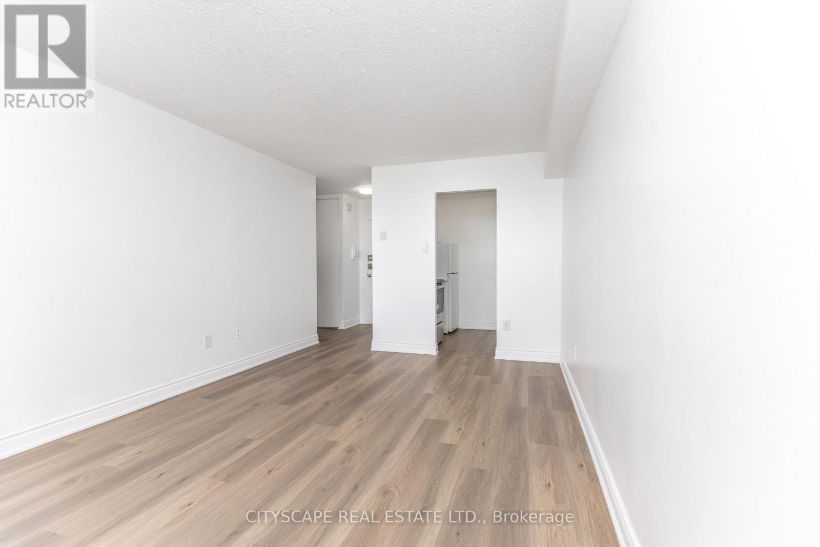 1005 - 940 Caledonia Road, Toronto, Ontario  M6B 3Y4 - Photo 12 - W13151100
