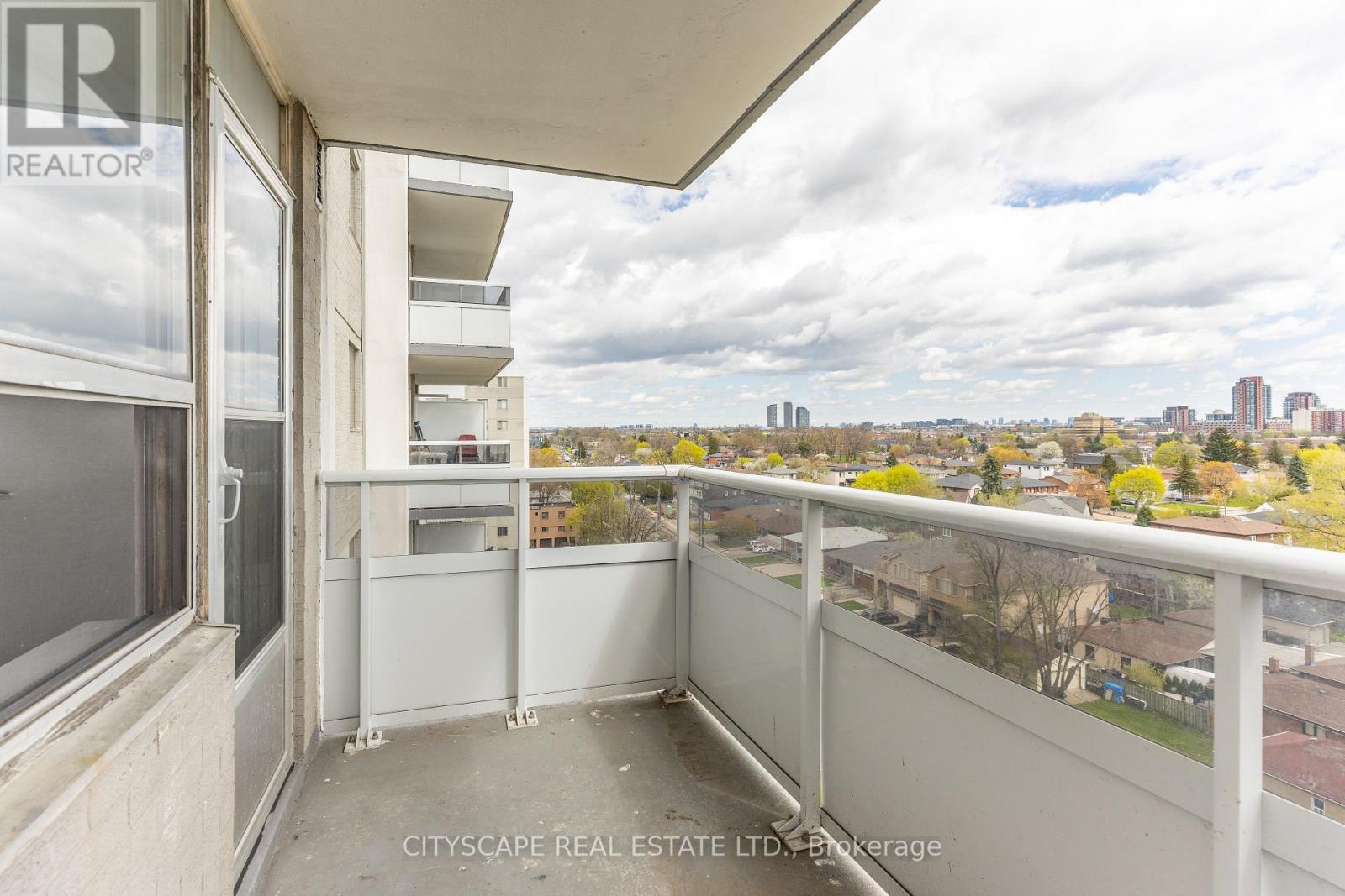 1005 - 940 Caledonia Road, Toronto, Ontario  M6B 3Y4 - Photo 24 - W13151100