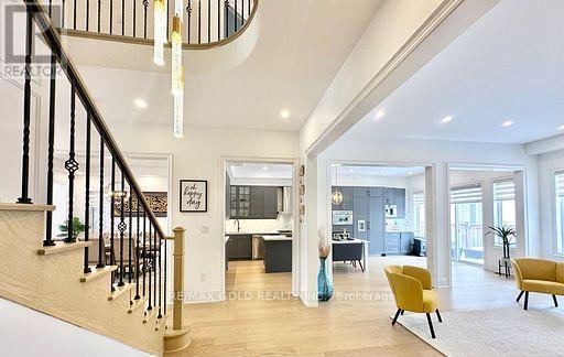 469 Threshing Mill Boulevard, Oakville, Ontario  L6H 0T3 - Photo 11 - W13151166