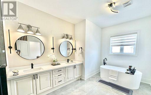 469 Threshing Mill Boulevard, Oakville, Ontario  L6H 0T3 - Photo 33 - W13151166