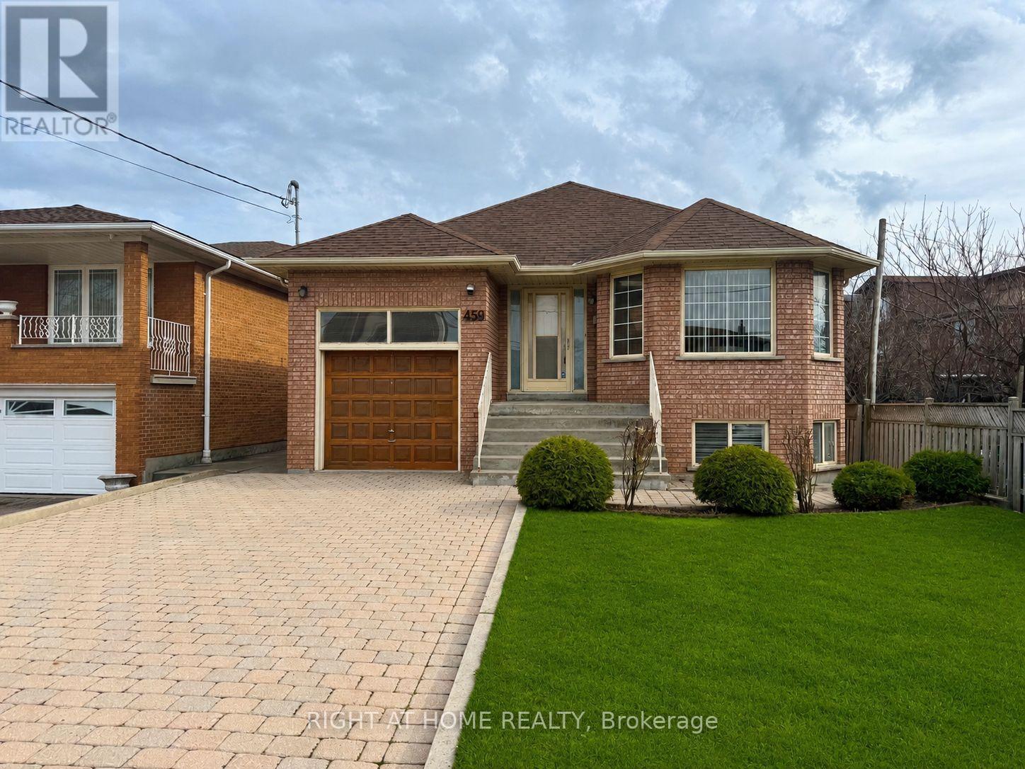 459 MAPLE LEAF DRIVE, Toronto, Ontario