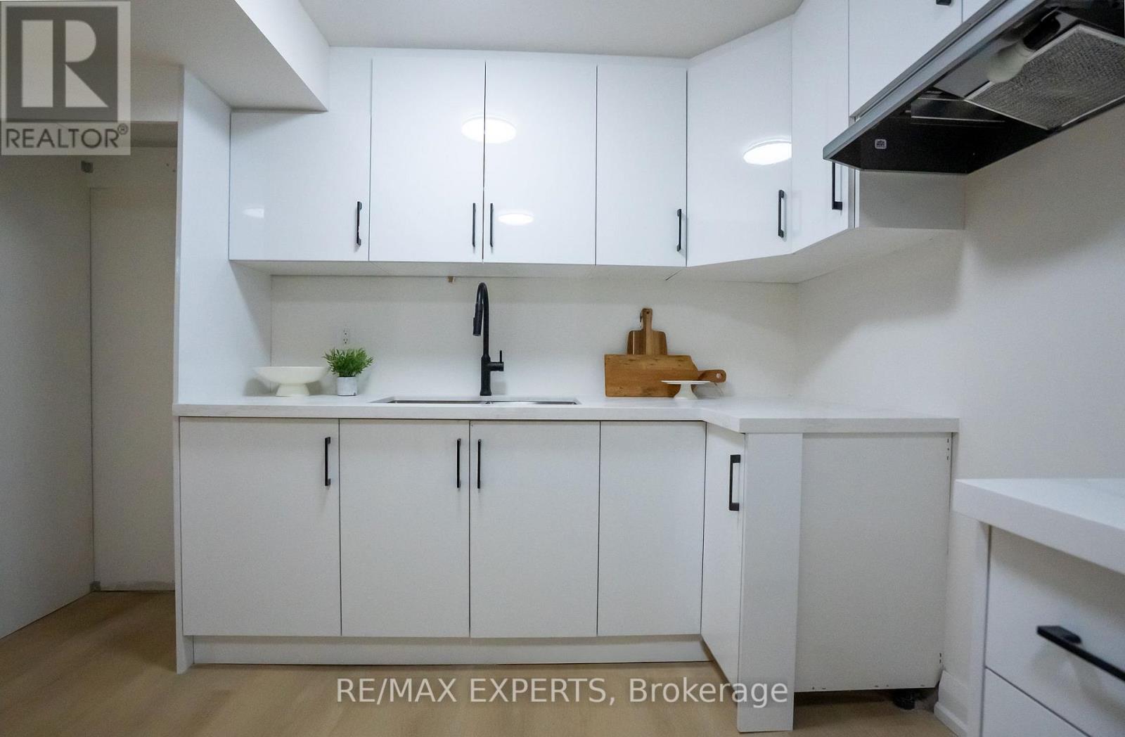 27 Fallingdale Crescent, Brampton, Ontario  L6T 3J5 - Photo 25 - W13151276