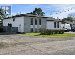 851 & 853 Newport Ave, Thunder Bay, Ontario