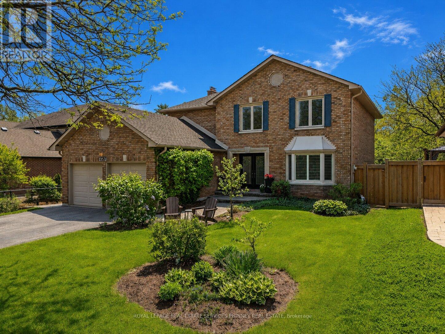 1357 Golden Meadow Trail, Oakville, Ontario L6H 3H1 - Photo 3 - W13151294