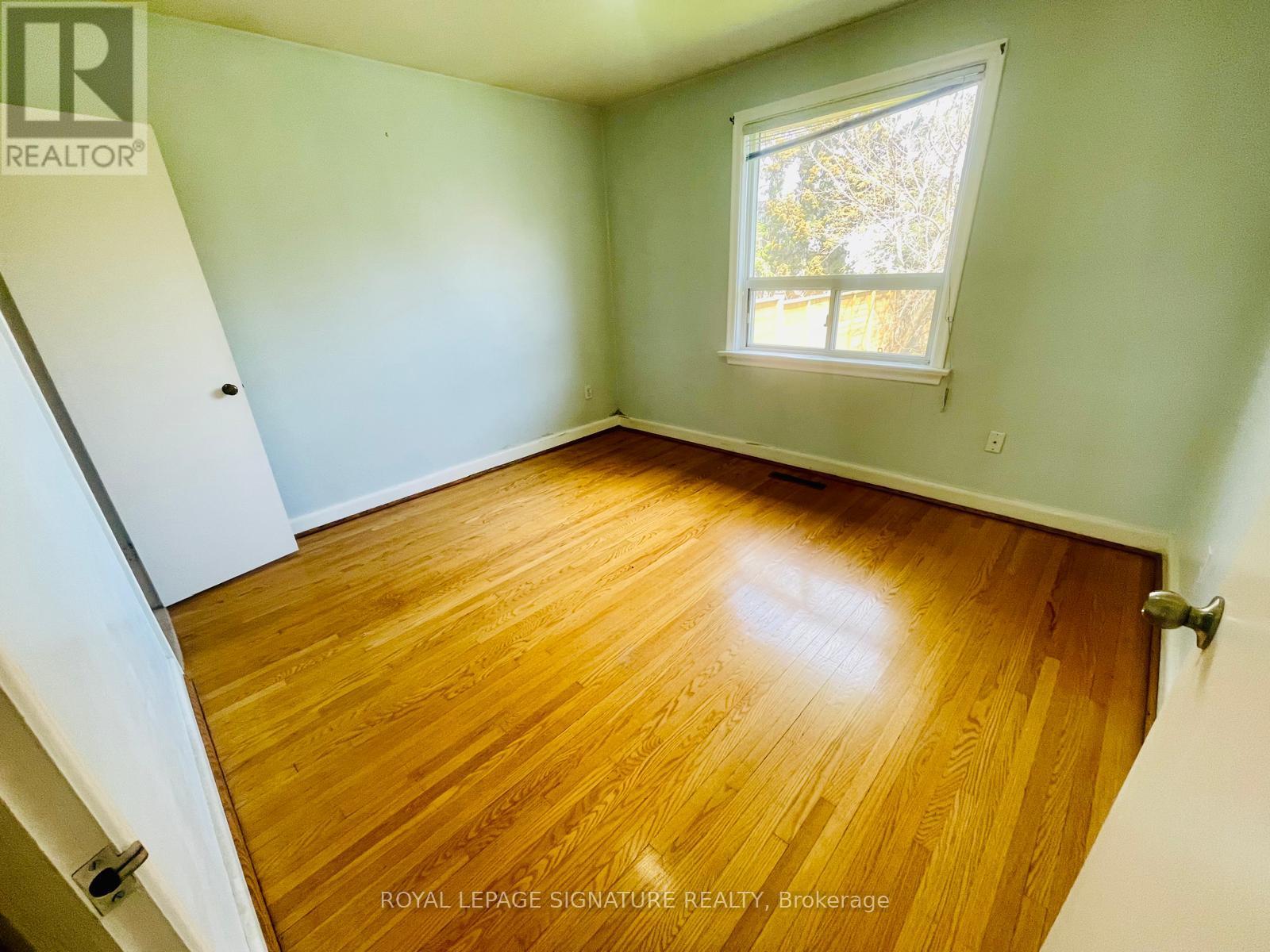 7 Placid Road, Toronto, Ontario  M8Z 4A3 - Photo 18 - W13151300