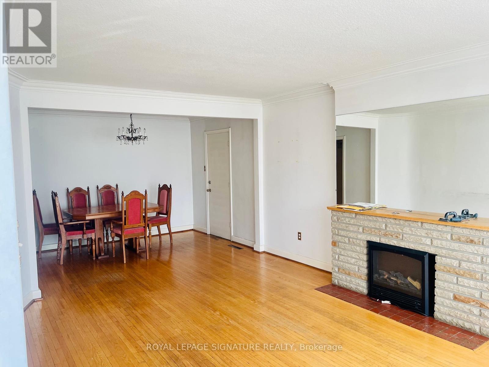 7 Placid Road, Toronto, Ontario  M8Z 4A3 - Photo 7 - W13151300
