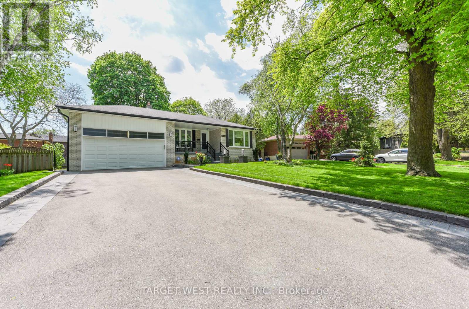 1443 Saginaw Crescent, Mississauga, Ontario  L5H 1X4 - Photo 7 - W13151344