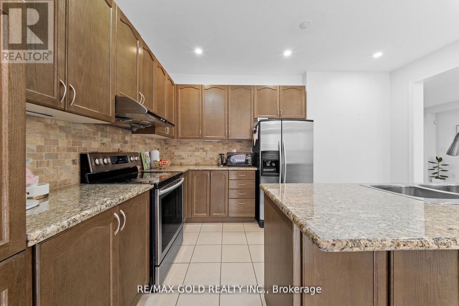 36 Ocean Ridge Drive E, Brampton, Ontario  L6R 3K5 - Photo 12 - W13151400
