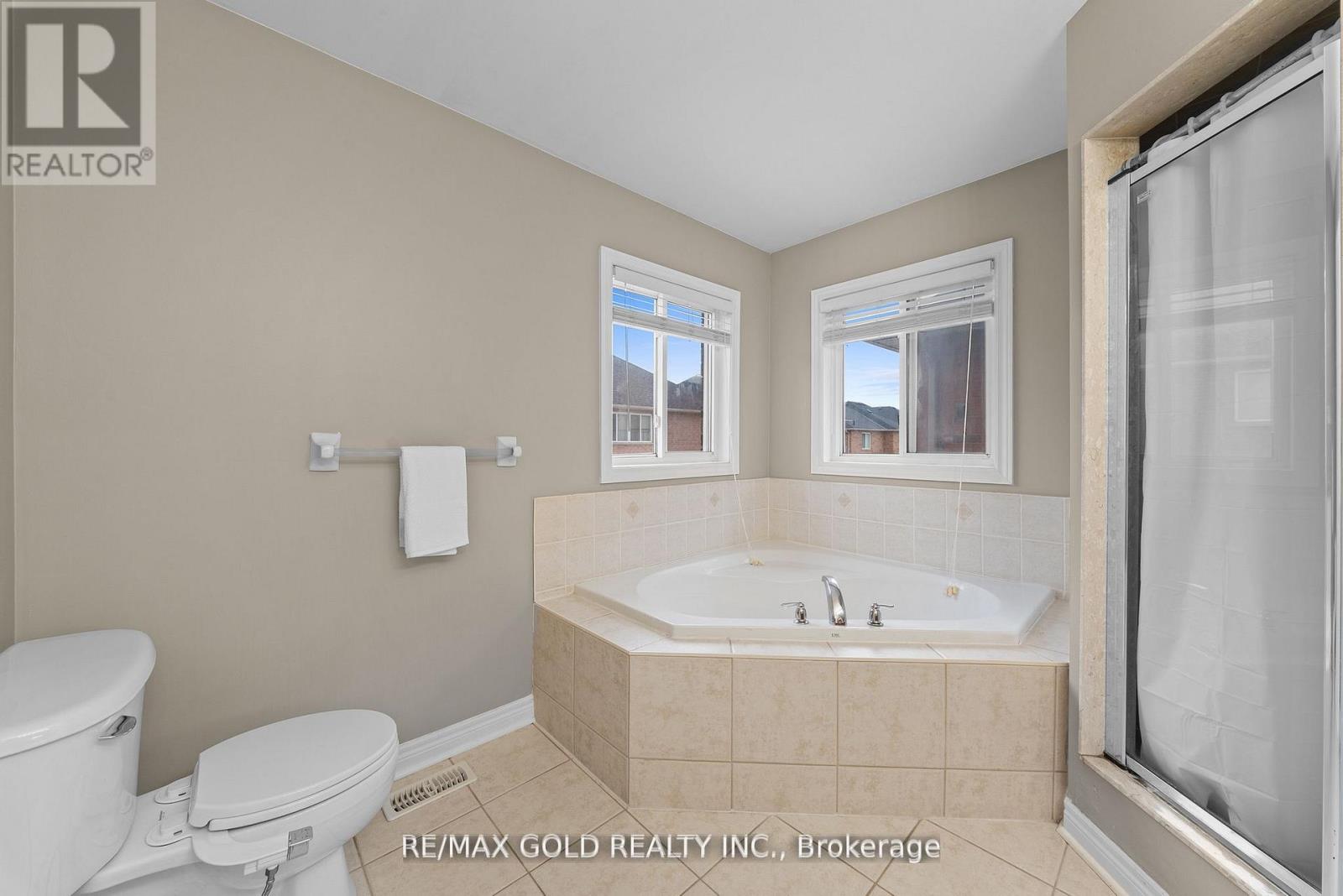 36 Ocean Ridge Drive E, Brampton, Ontario  L6R 3K5 - Photo 24 - W13151400