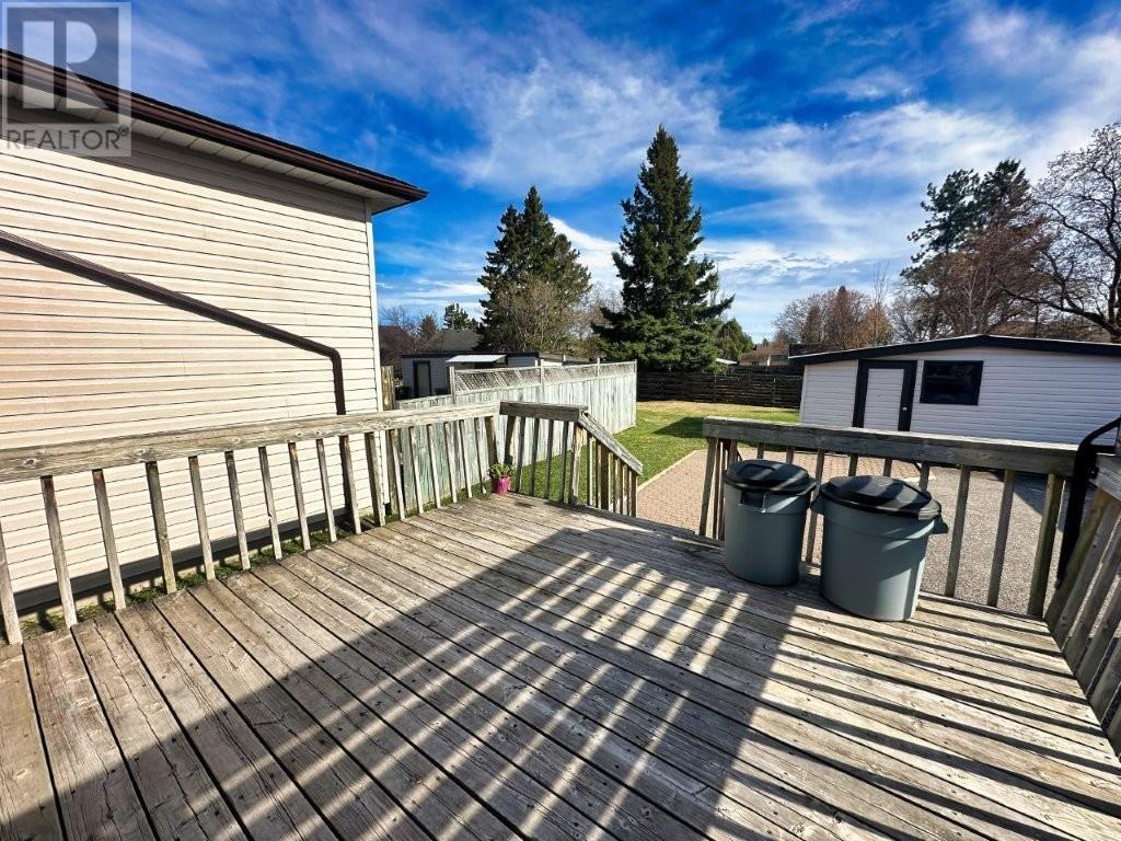 851 & 853 Newport Ave, Thunder Bay, Ontario  P7A 6K1 - Photo 31 - TB2601096