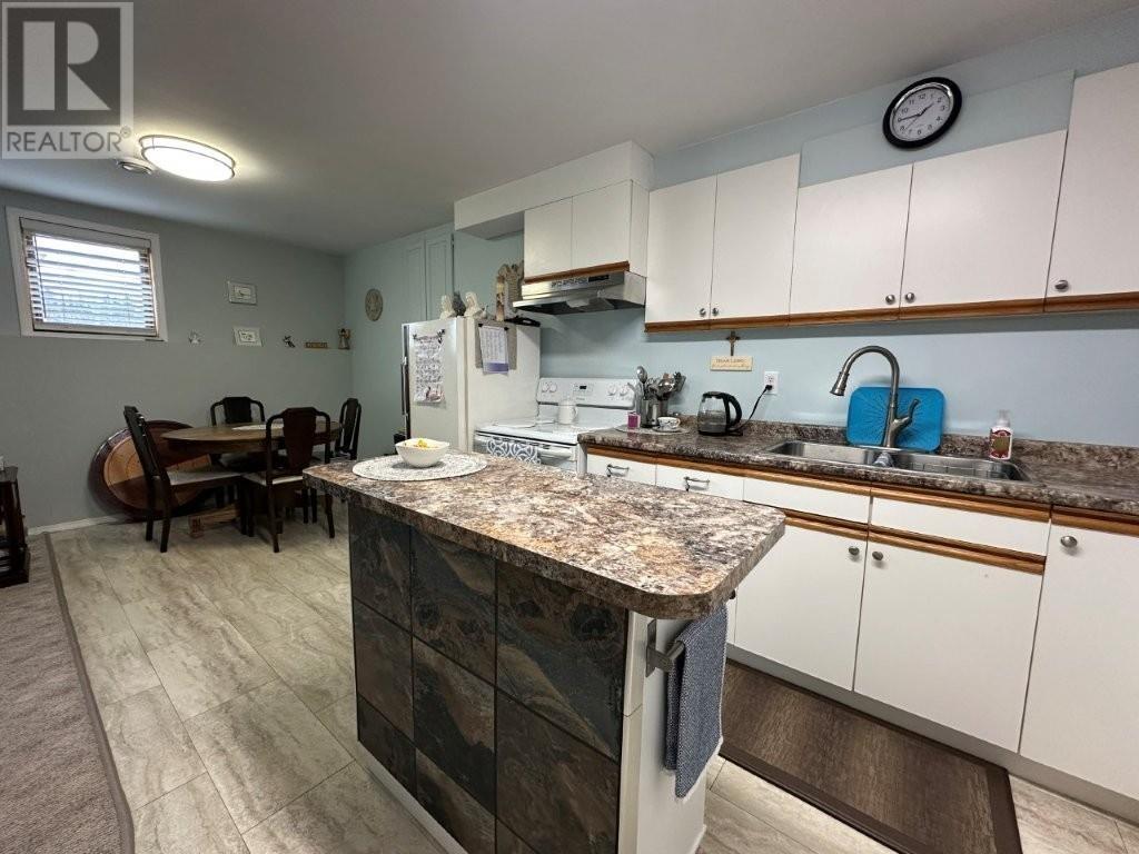 851 & 853 Newport Ave, Thunder Bay, Ontario  P7A 6K1 - Photo 36 - TB2601096