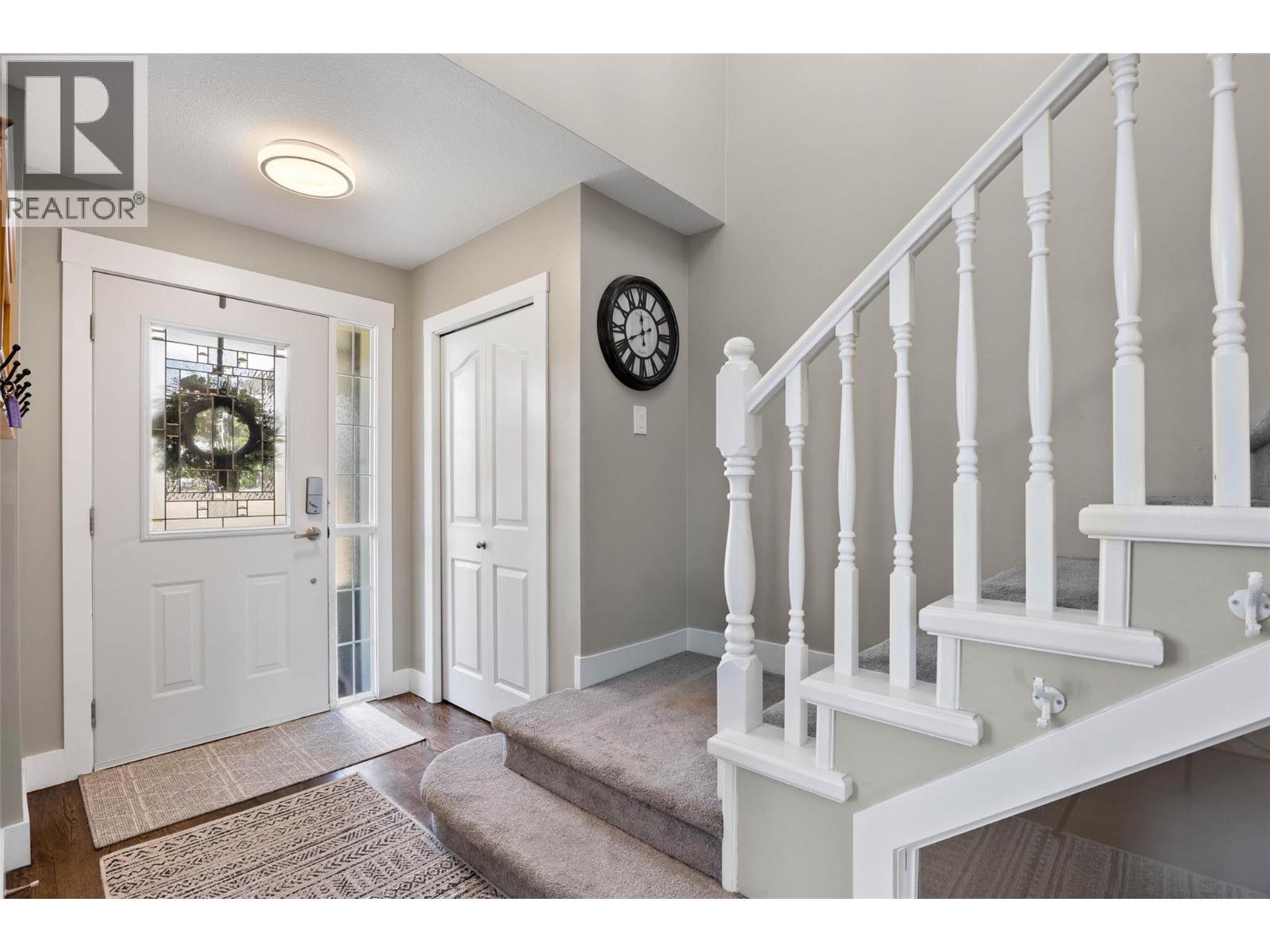 2010 Muirfield Road, Kamloops, British Columbia  V1S 1S6 - Photo 2 - 10381075