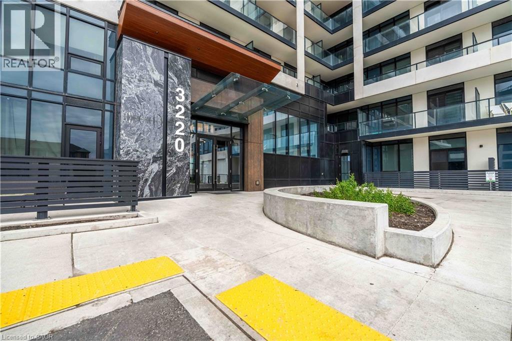3220 William Coltson Avenue Unit# 918, Oakville, Ontario  L6H 7X9 - Photo 2 - 40828108