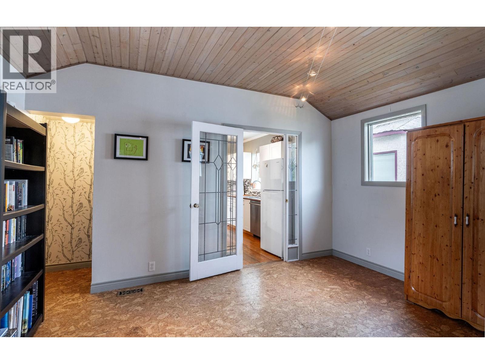 403 Fifth Street E, Revelstoke, British Columbia  V0E 2S0 - Photo 10 - 10387299