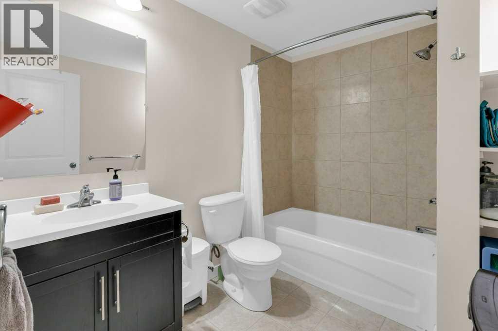 26 Heritage Landing, Cochrane, Alberta  T4C 0E4 - Photo 24 - A2308833