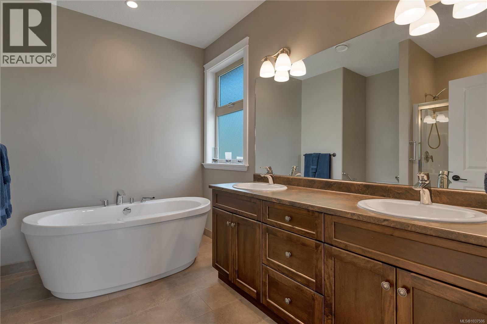 885 Timberline Dr, Campbell River, British Columbia  V9H 0A8 - Photo 18 - 1037506