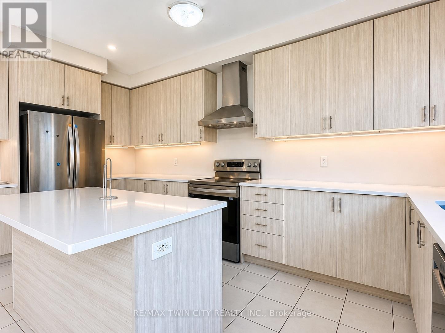 82 John Carpenter Road, North Dumfries, Ontario  N0B 1E0 - Photo 10 - X13151090