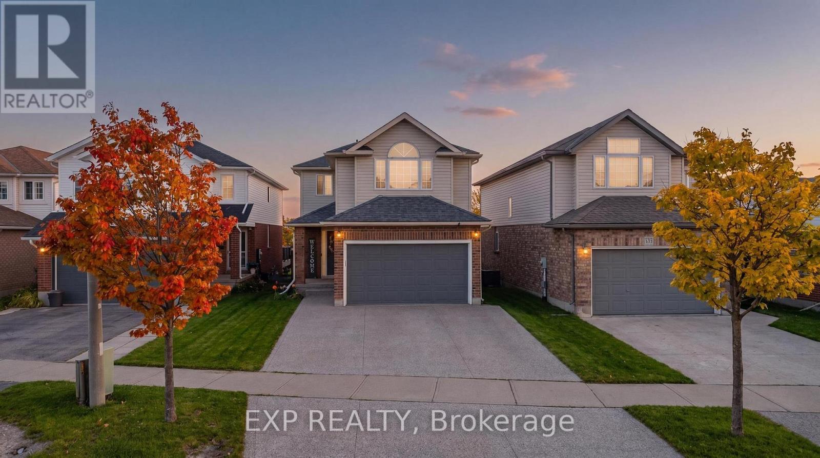 113 HOLLYRIDGE CRESCENT, Kitchener, Ontario