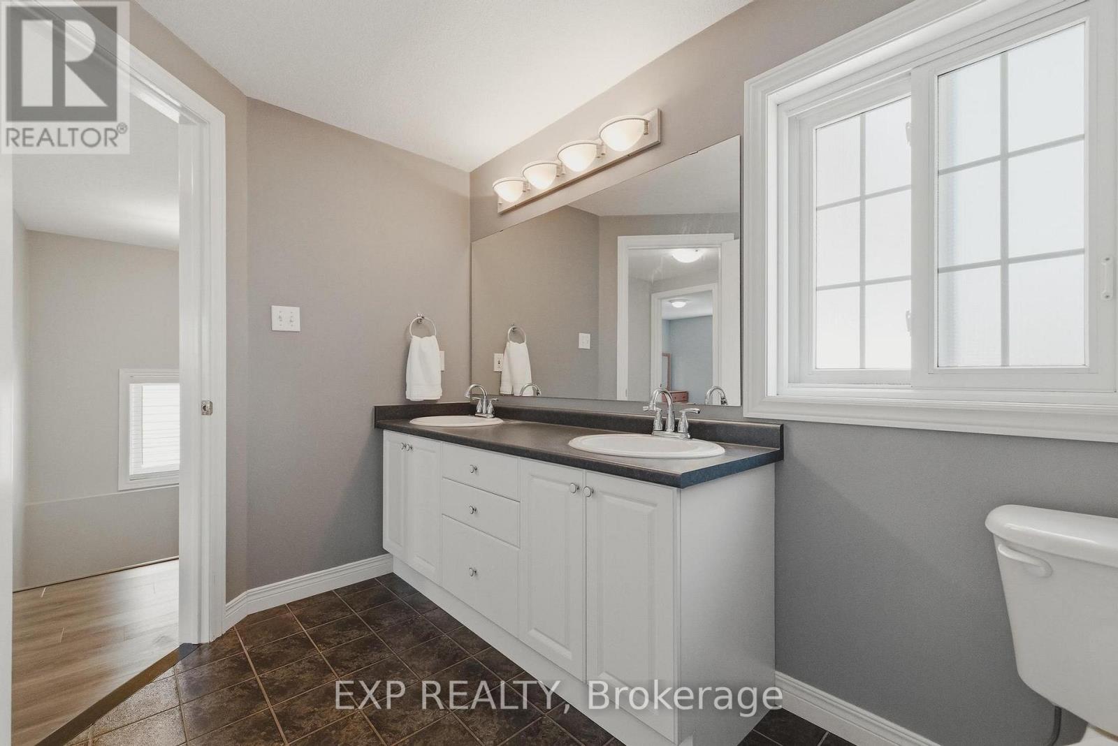 113 Hollyridge Crescent, Kitchener, Ontario  N2N 3N5 - Photo 22 - X13151200