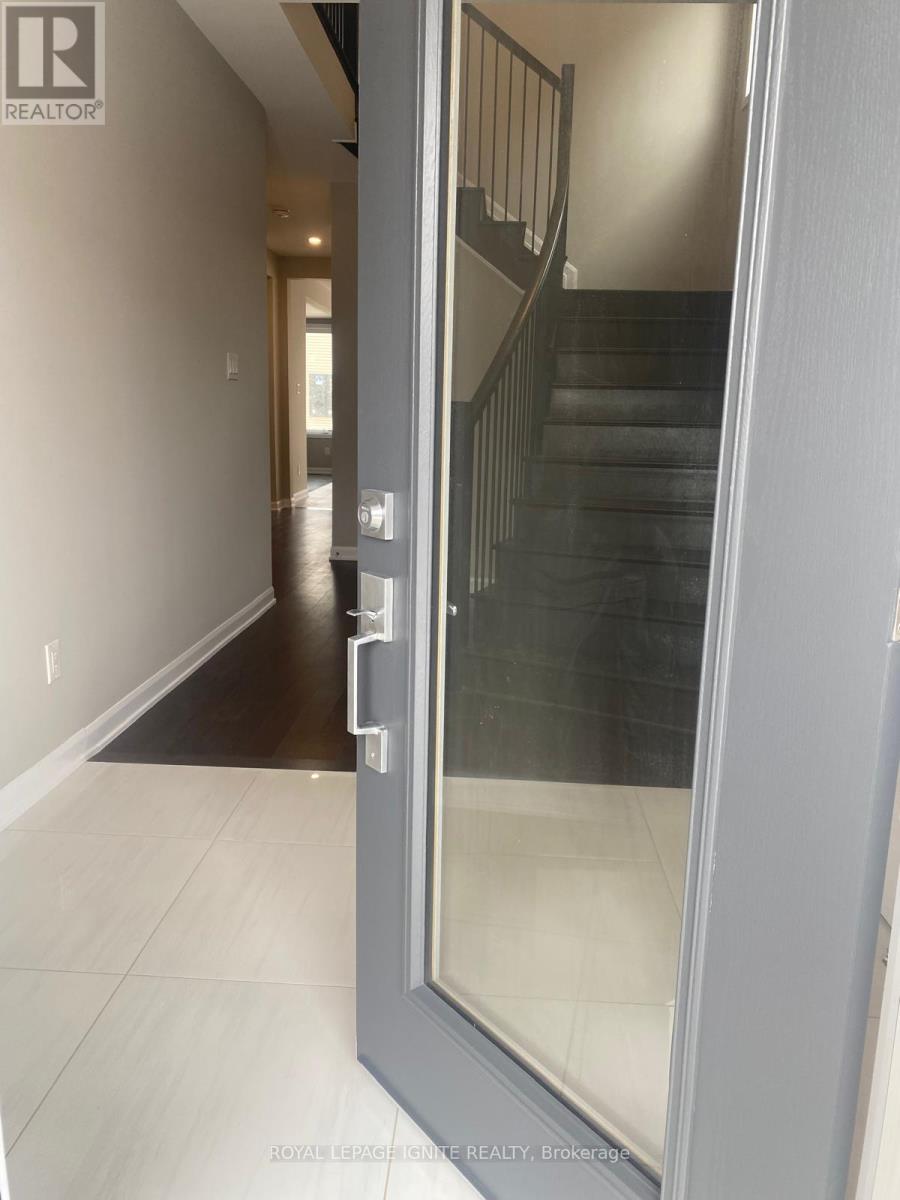 839 Cappamore Drive, Ottawa, Ontario  K2J 7C3 - Photo 4 - X13151222