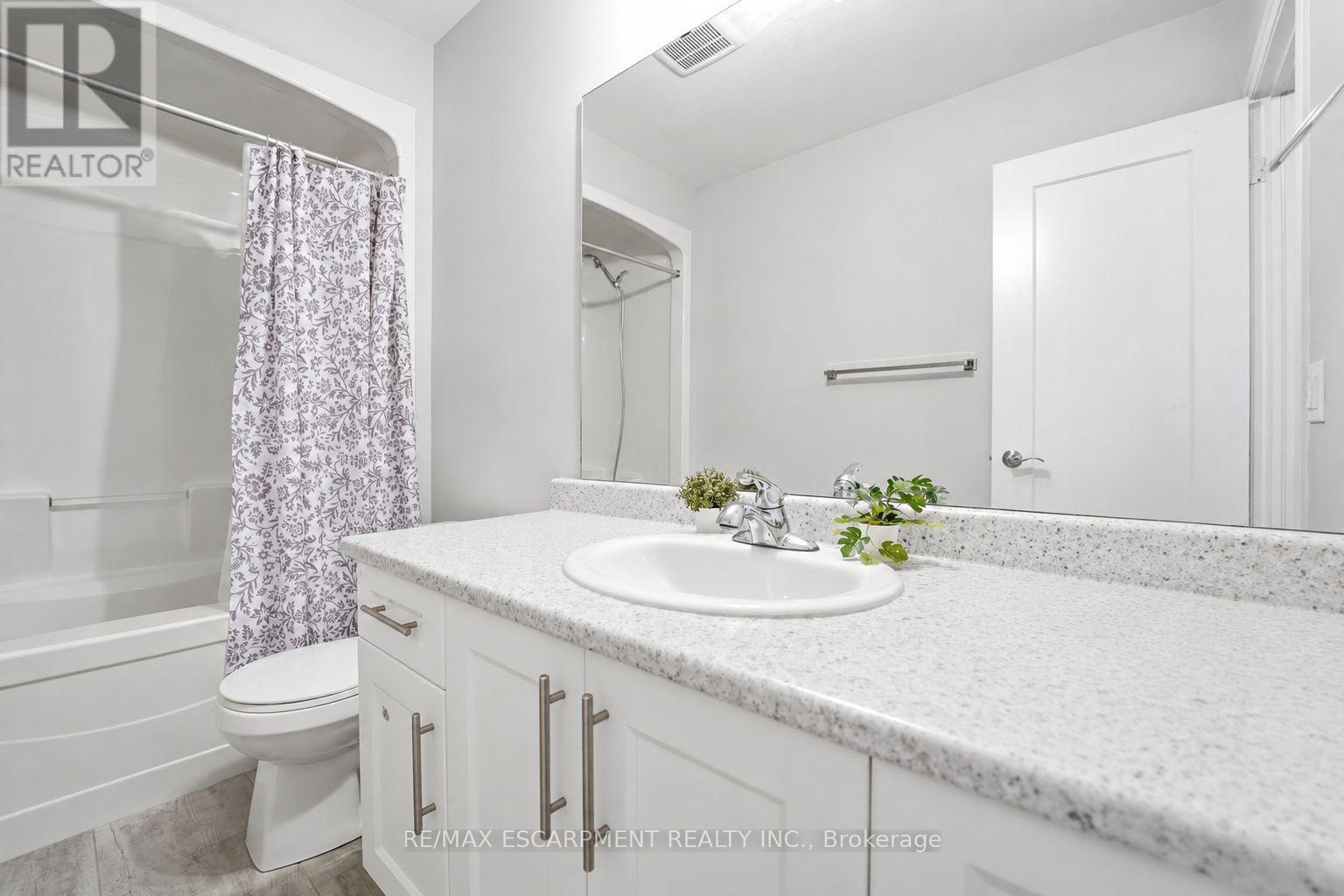 104 Laguna Village Crescent, Hamilton, Ontario  L0R 1P0 - Photo 21 - X13151274