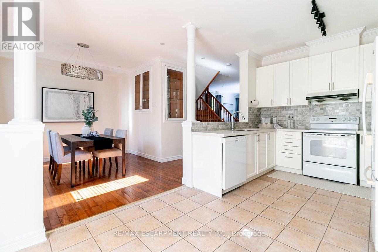 97 Peachwood Crescent, Hamilton, Ontario  L8E 5Z7 - Photo 17 - X13151362