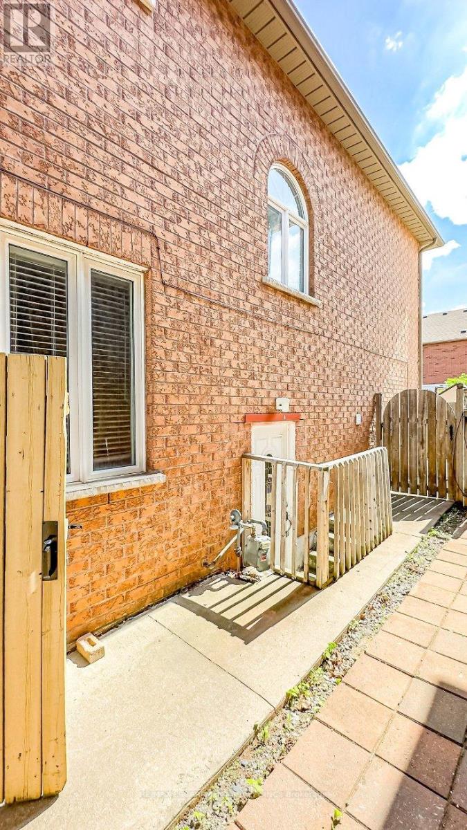 97 Peachwood Crescent, Hamilton, Ontario  L8E 5Z7 - Photo 45 - X13151362