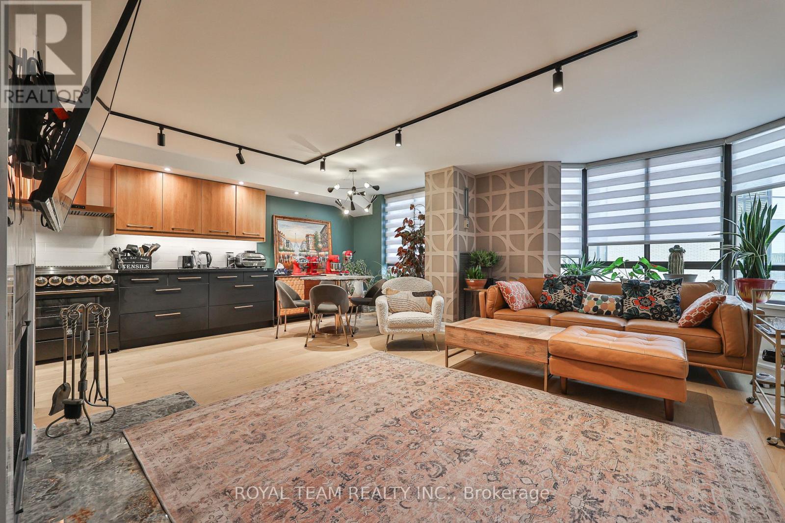 C-Ph 10 - 211 Saint Patrick Street, Toronto, Ontario  M5T 2Y9 - Photo 11 - C13146258