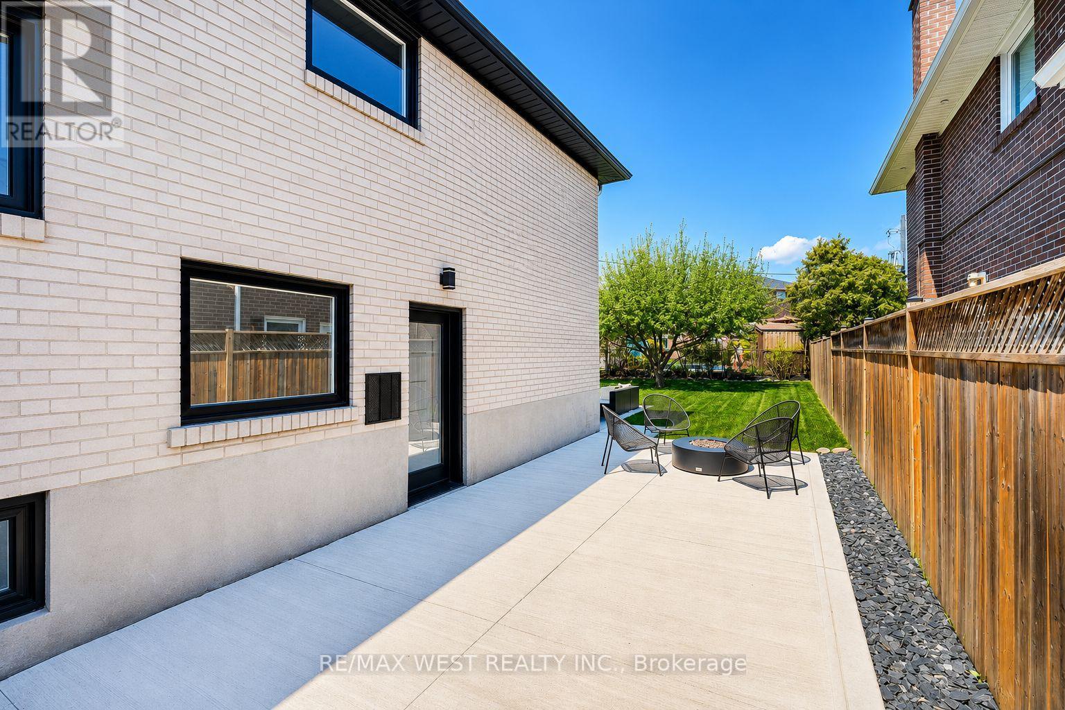 18 Torrington Drive, Toronto, Ontario M9C 3V5 - Photo 43 - W13150326