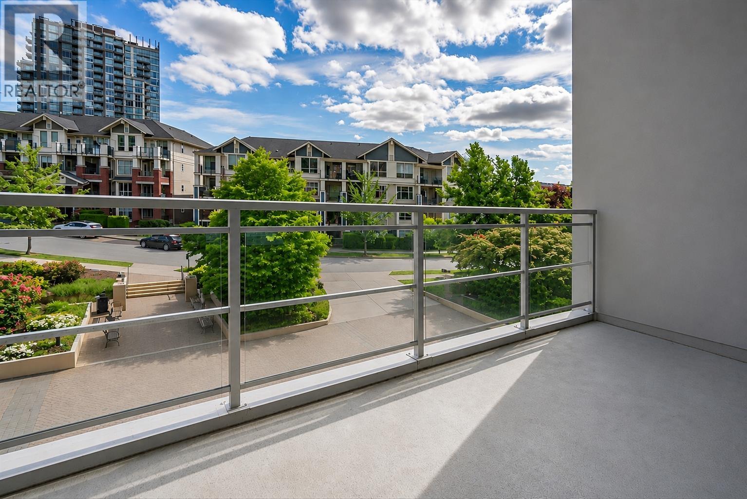 301 280 Ross Drive, New Westminster, British Columbia  V3L 0C2 - Photo 23 - R3125710