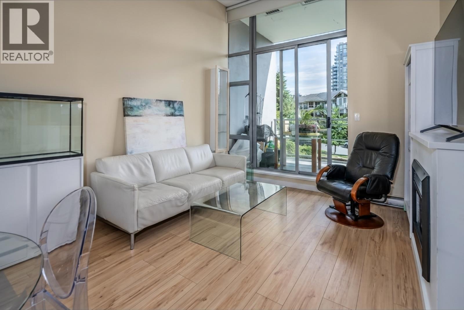 301 280 Ross Drive, New Westminster, British Columbia  V3L 0C2 - Photo 5 - R3125710