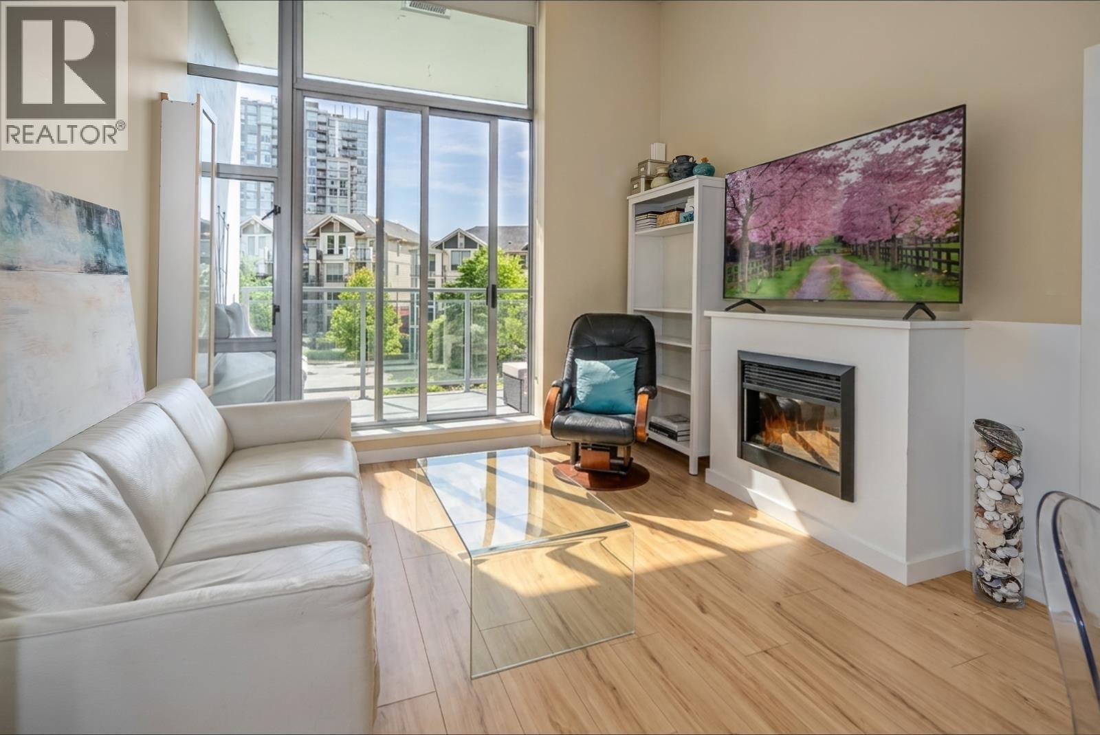 301 280 Ross Drive, New Westminster, British Columbia  V3L 0C2 - Photo 7 - R3125710