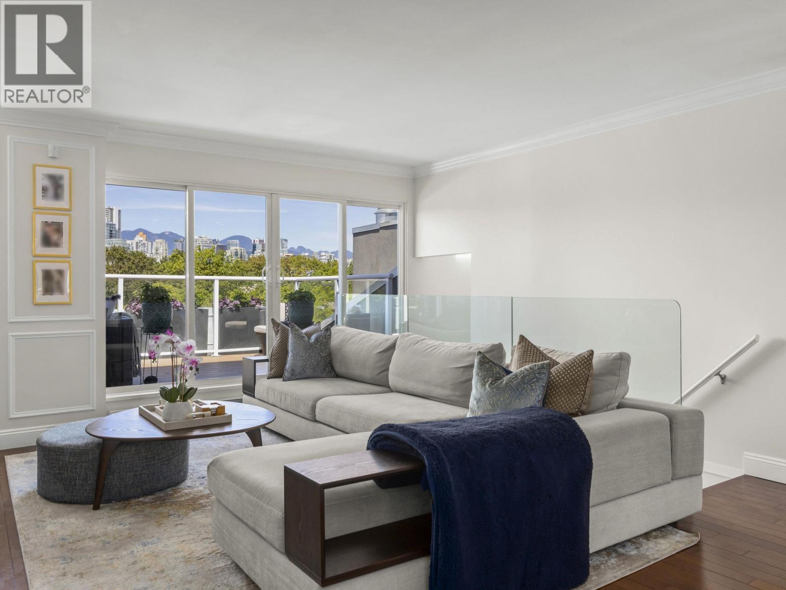2218 Spruce Street, Vancouver, British Columbia  V6H 2P3 - Photo 3 - R3125712
