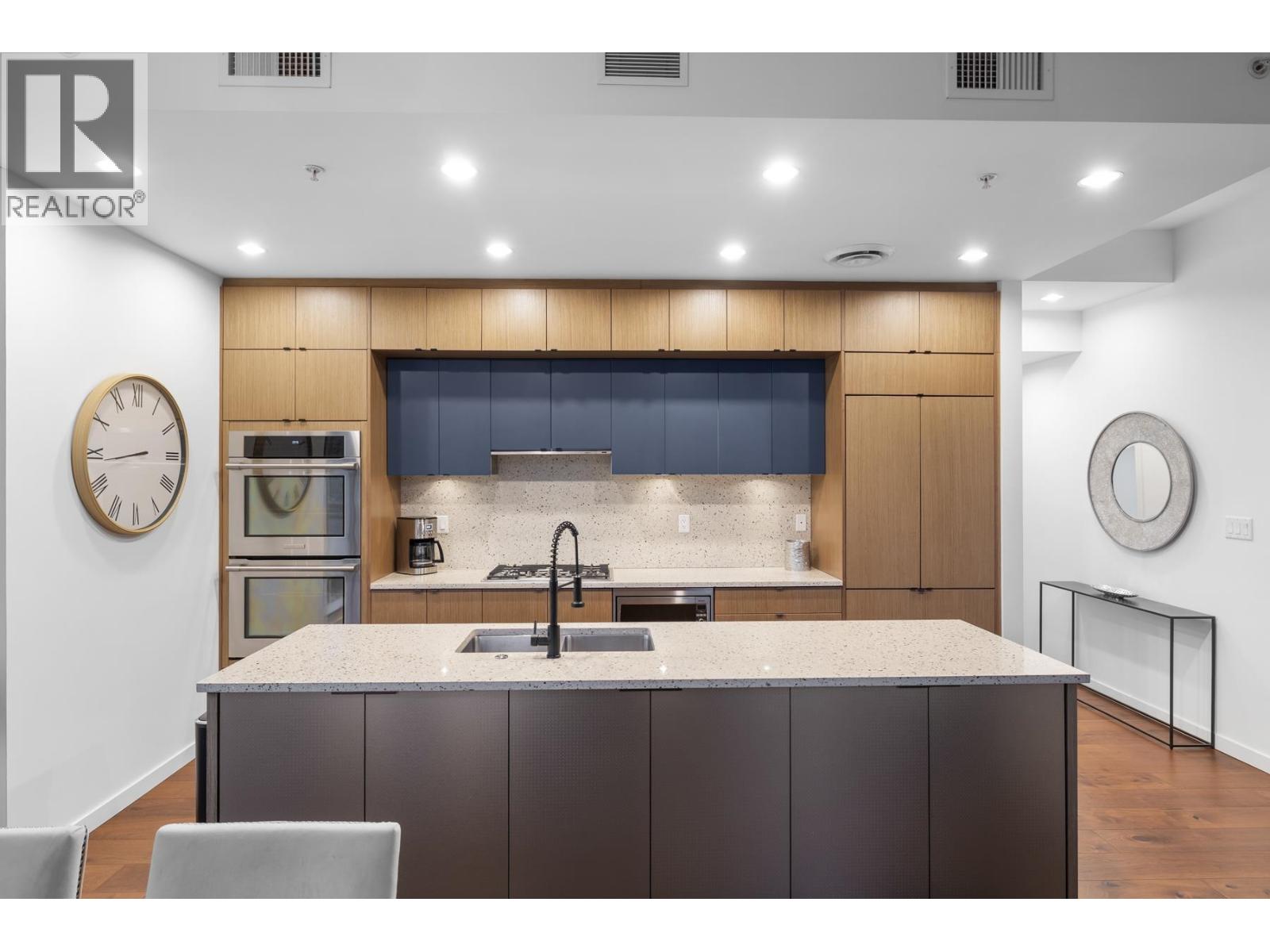 1503 1205 Howe Street, Vancouver, British Columbia  V6Z 0B2 - Photo 2 - R3125719