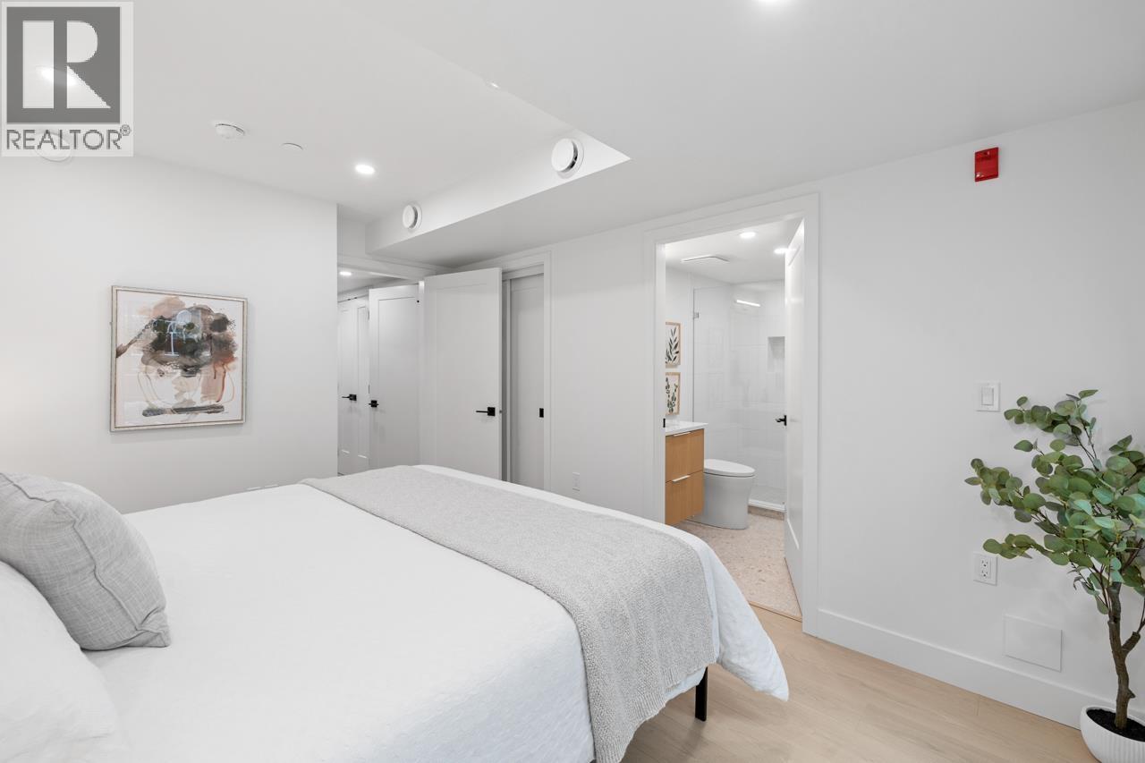 101 2135 E Pender Street, Vancouver, British Columbia  V5L 1X3 - Photo 11 - R3125763