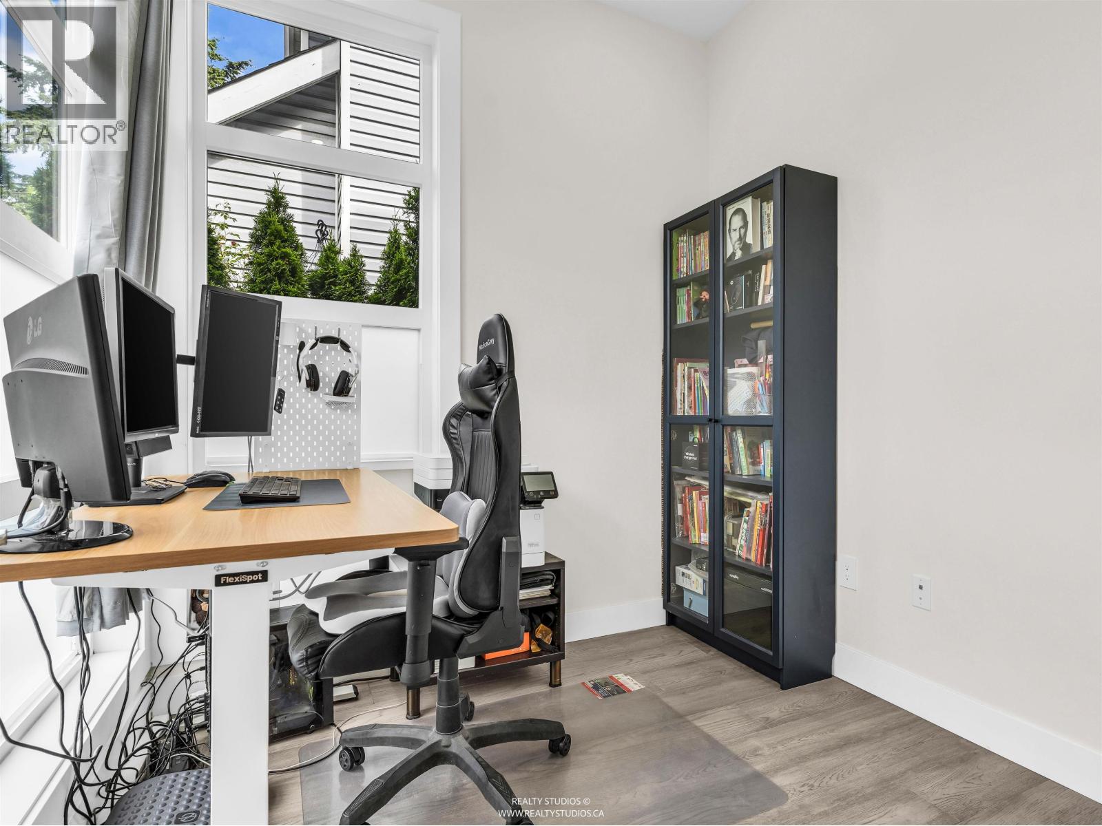 409 W Keith Road, North Vancouver, British Columbia  V7M 1M2 - Photo 9 - R3125774