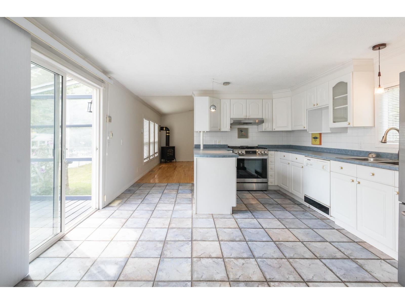 4 23387 70a Avenue, Langley, British Columbia  V2Y 2J2 - Photo 5 - R3124687