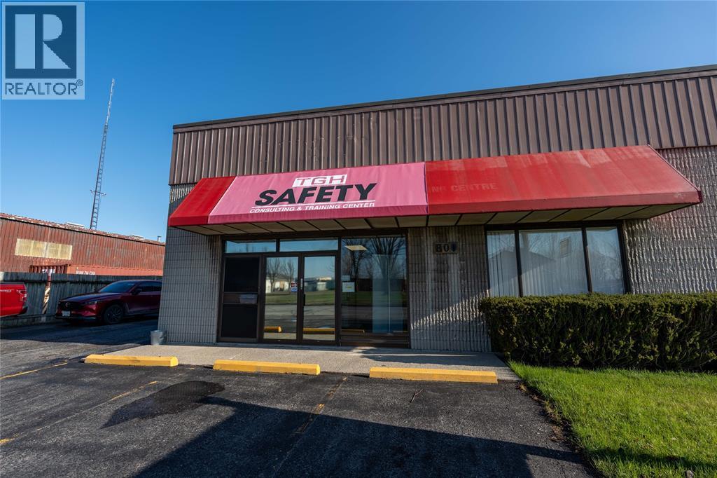 800 Campbell Street, Sarnia, Ontario  N7T 2J7 - Photo 4 - 26011645