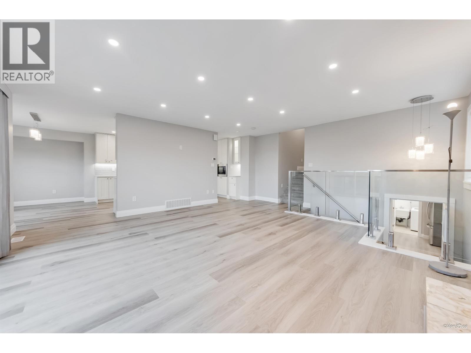 106 Warrick Street, Coquitlam, British Columbia  V3K 5L4 - Photo 12 - R3125784
