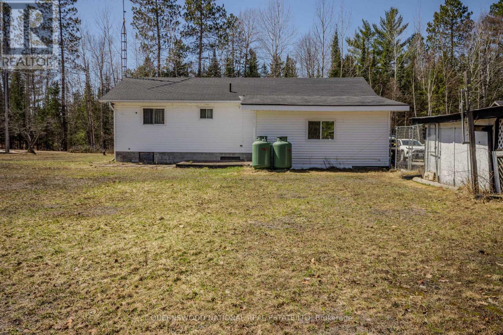 2013 Spence Road E, Brudenell, Ontario  K0J 2E0 - Photo 3 - X12904778