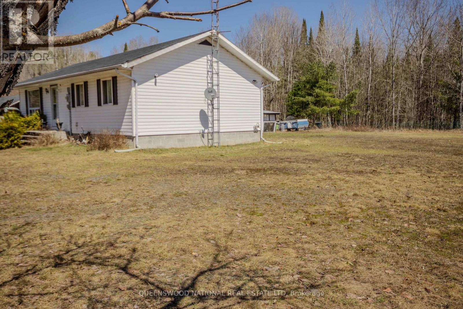 2013 Spence Road E, Brudenell, Ontario  K0J 2E0 - Photo 8 - X12904778