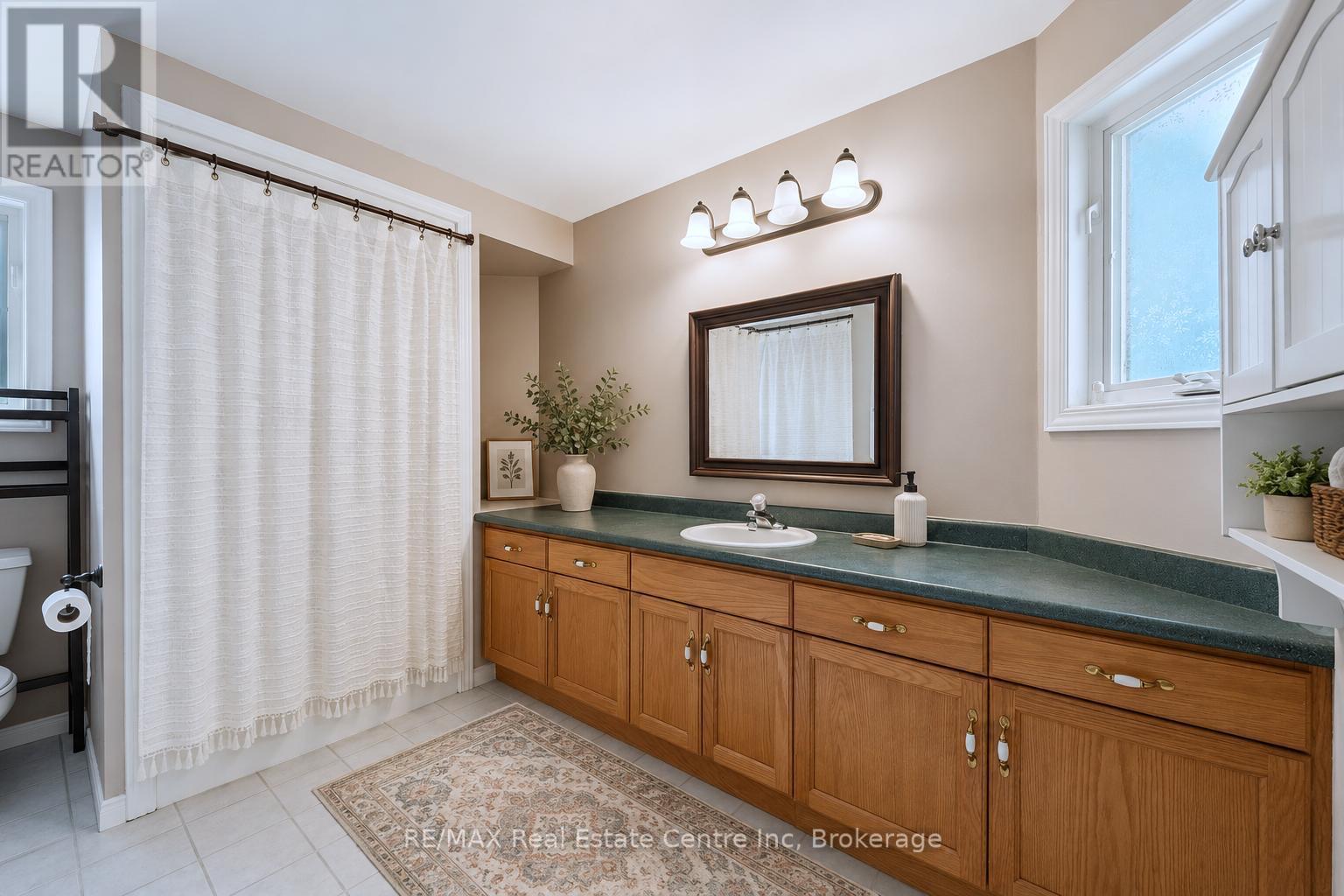 17 Gibbs Crescent, Guelph, Ontario N1G 5B6 - Photo 12 - X13151504