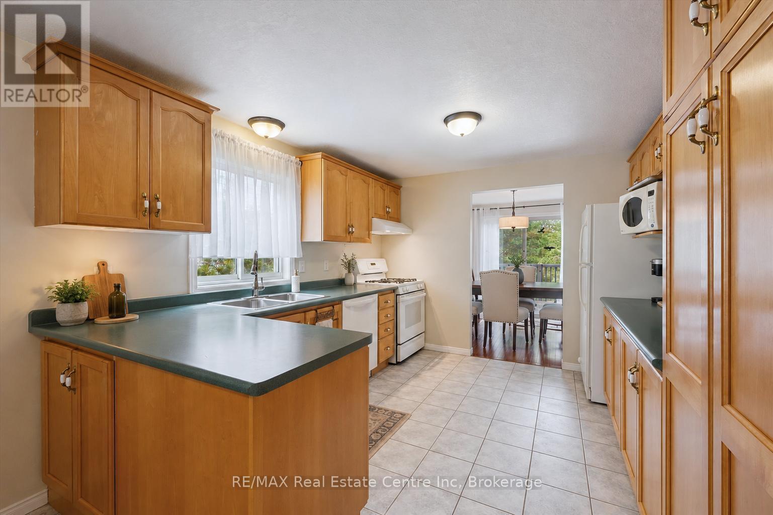 17 Gibbs Crescent, Guelph, Ontario N1G 5B6 - Photo 7 - X13151504